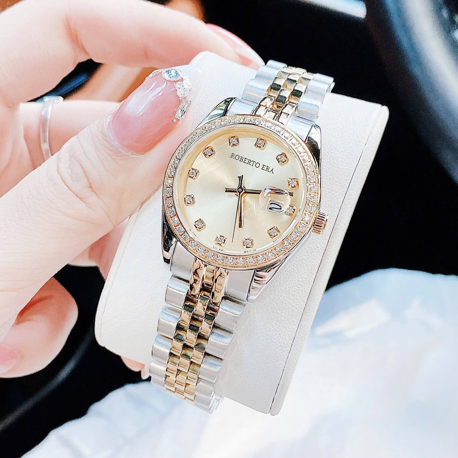 Set Đồng Hồ Nữ Roberto Era RE5655 Dây Thép Demi Vàng Mặt Vàng Viền Đính Đá Size 31mm