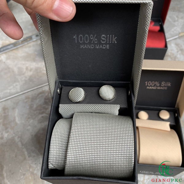 cà vạt hàn quốc