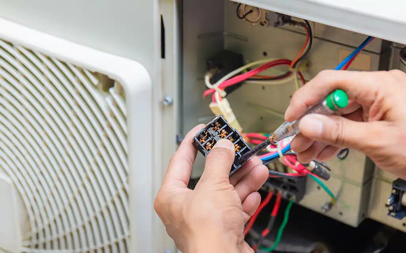 Bước 7 - Đấu nối dây điện theo đúng quy định kỹ thuật 