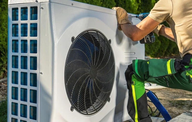 Bạn lắp cục nóng theo vị trí ban đầu