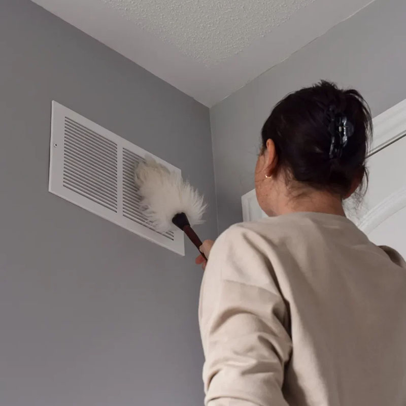Bảo trì và vệ sinh điều hòa định kỳ để ngăn ngừa sự cố chảy nước.