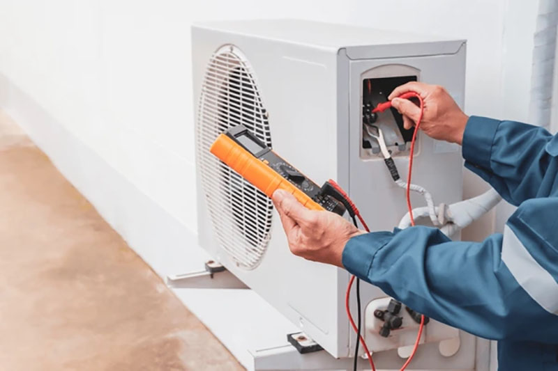 Điều hòa âm trần bị hụt gas khiến nước tan ra nhiều và chảy tràn