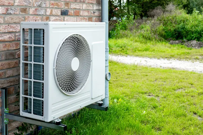 Ưu tiên lắp đặt cục nóng ngoài trời tại nơi thông thoáng để tránh hiện tượng quẩn nhiệt trong phòng