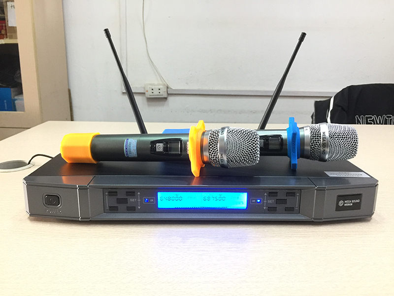 MICRO KHÔNG DÂY MEGASOUND MS908
