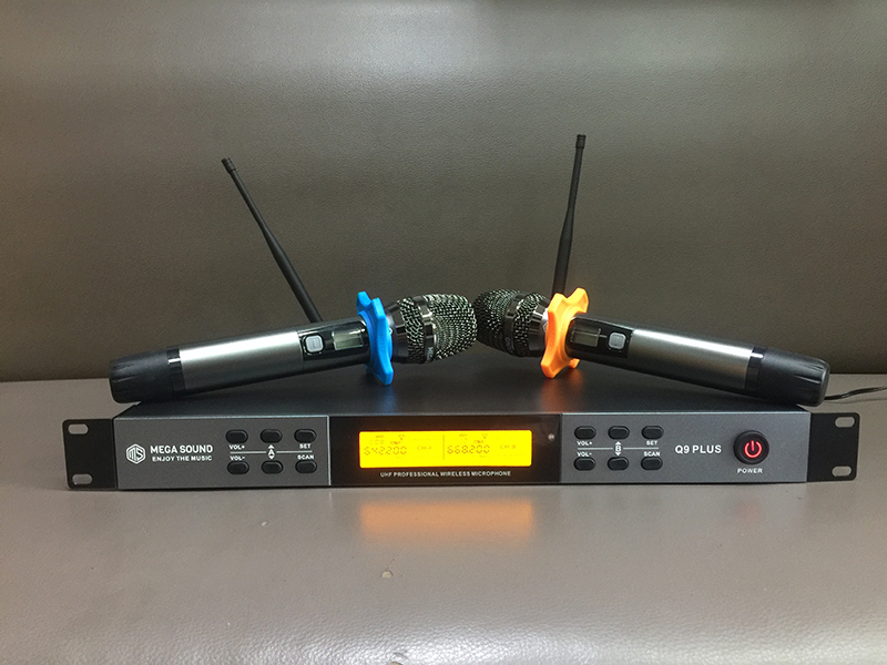 MICRO KHÔNG DÂY MEGASOUND Q9 PLUS