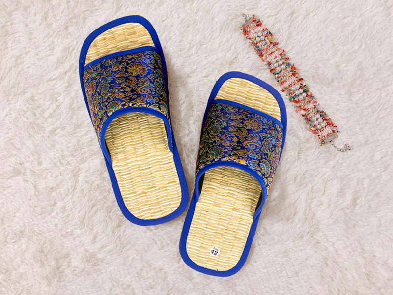 Tại Sao Nên Sử Dụng Dép Đi Trong Văn Phòng.