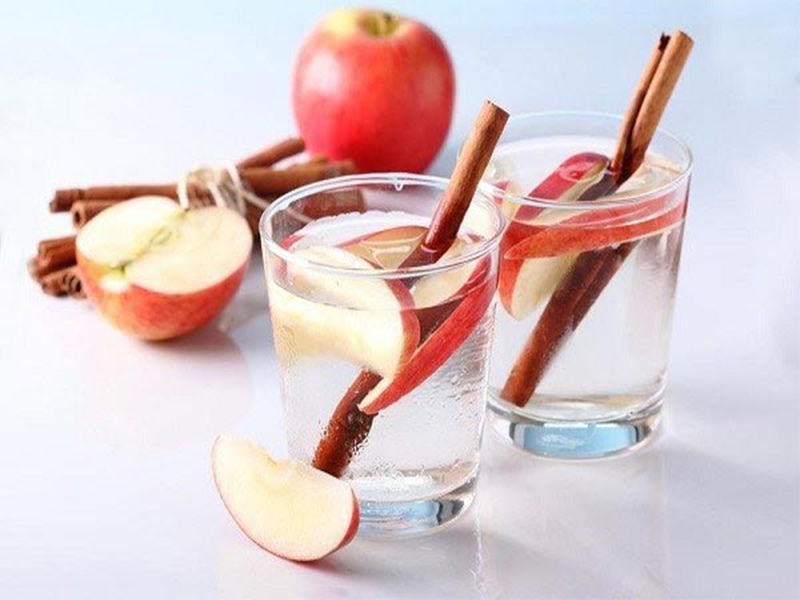 Detox Táo Quế.