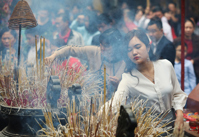 Sai lầm khi thích nhang cuốn tàn