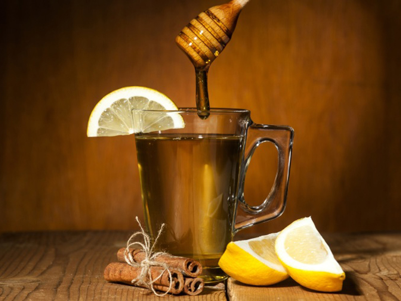 Cách làm trà xanh tắc gừng sả quế mật ong