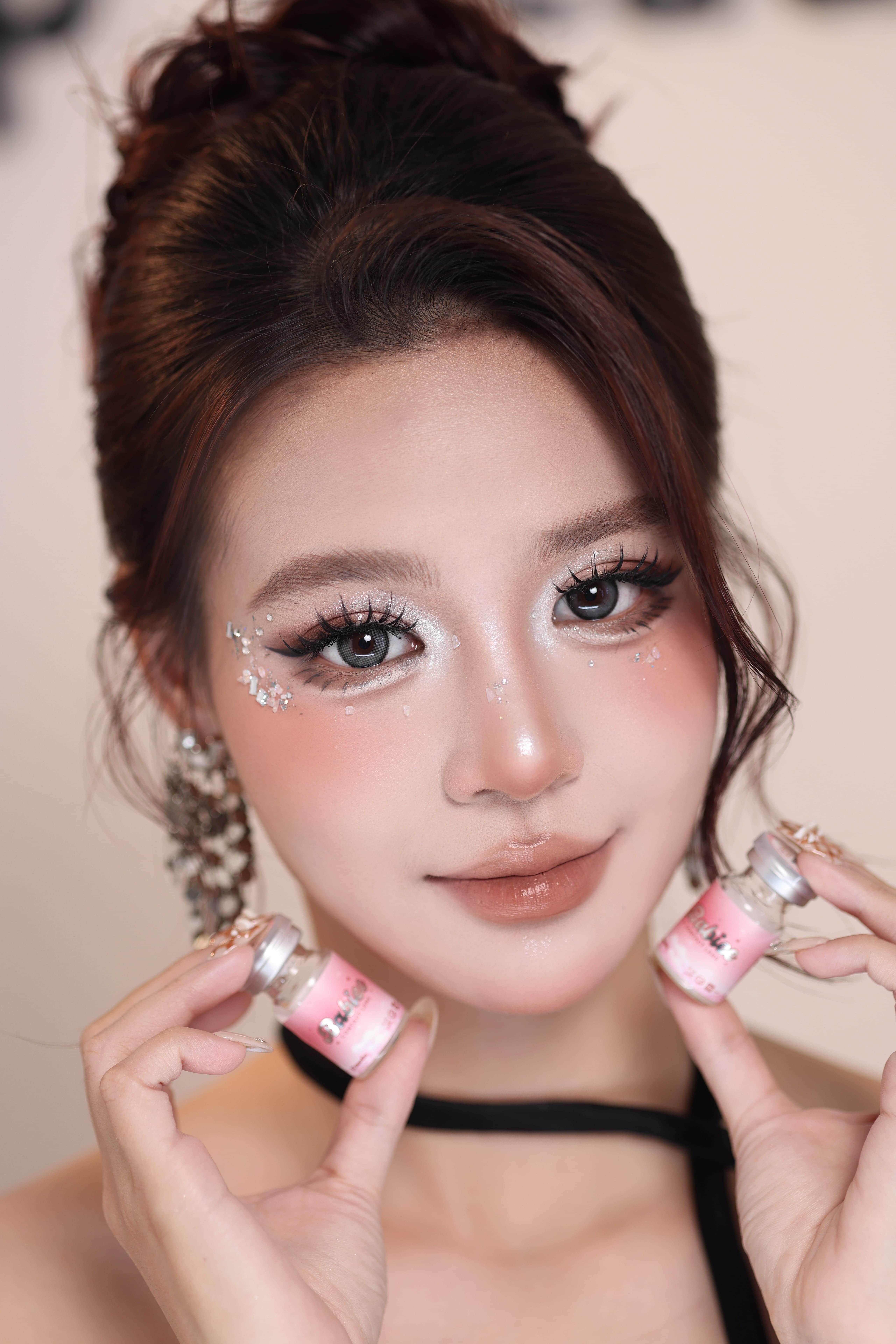 LUNA EYES