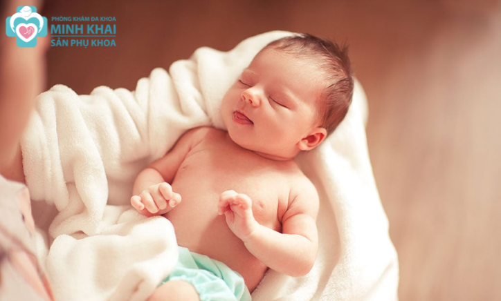 Các Lưu Ý Khi Chăm Sóc Trẻ Sơ Sinh Bố Mẹ Nhất Định Phải Biết