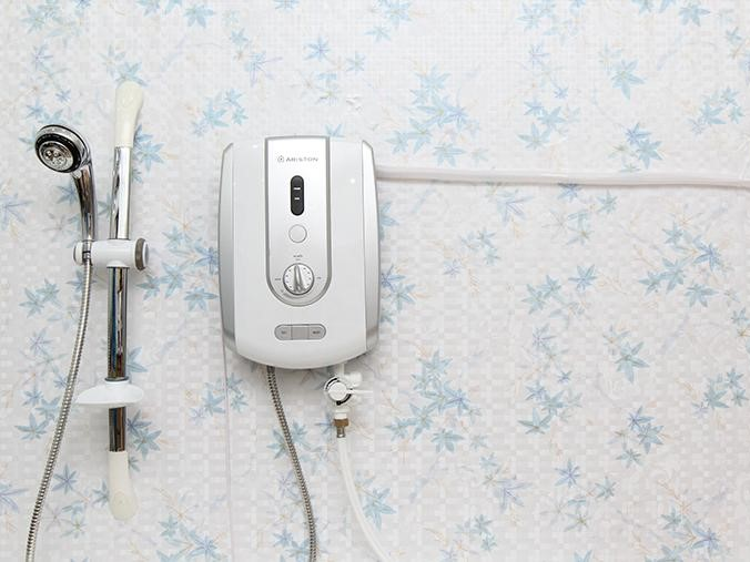 huong-dan-cach-lap-aptomat-va-day-chong-giat-cho-binh-nong-lanh