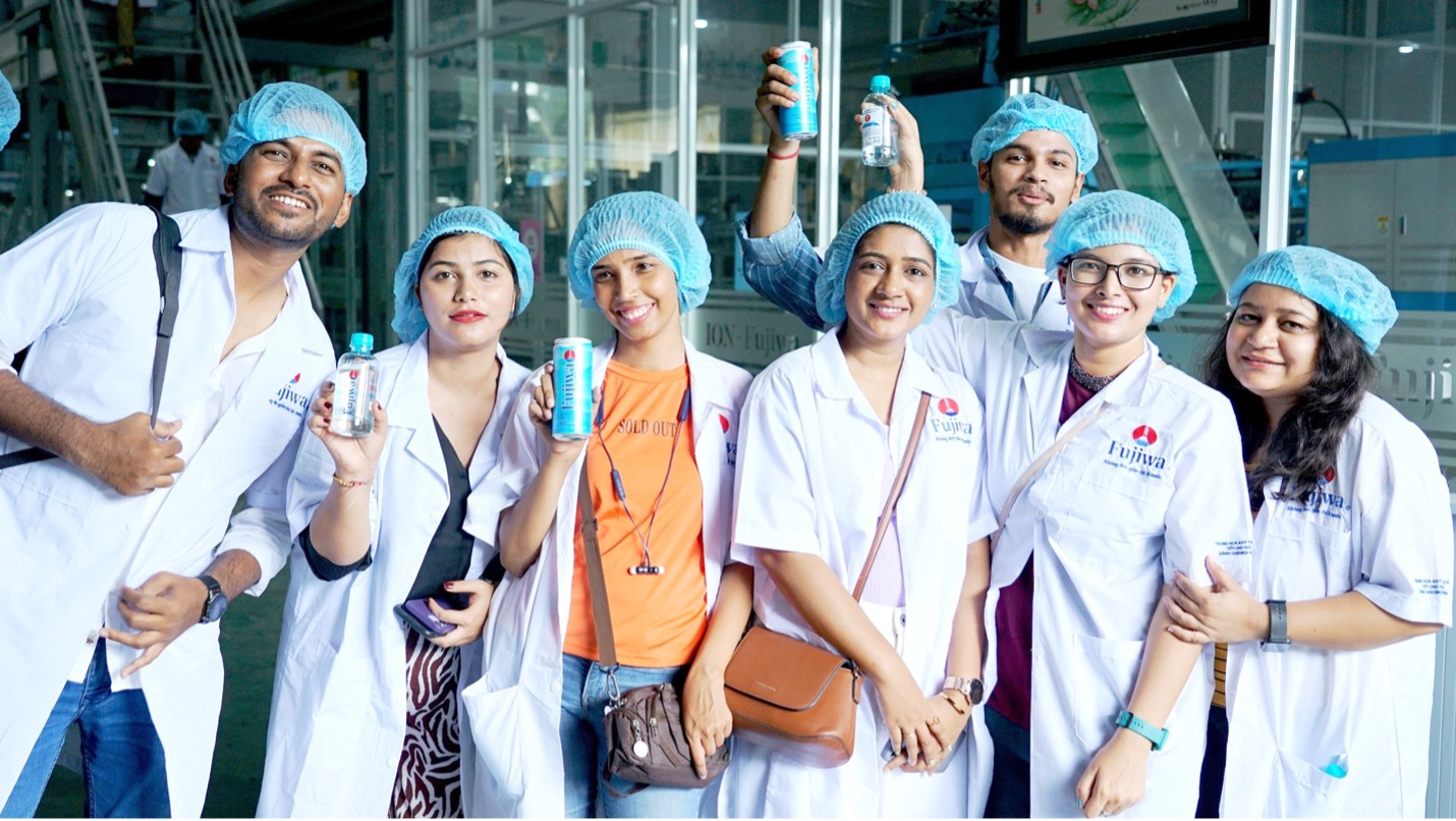 Đoàn tham quan Ấn Độ đến nhà máy Fujiwa Vietnam và trải nghiệm sản phẩm nước ion kiềm cao, nước hydrogen.