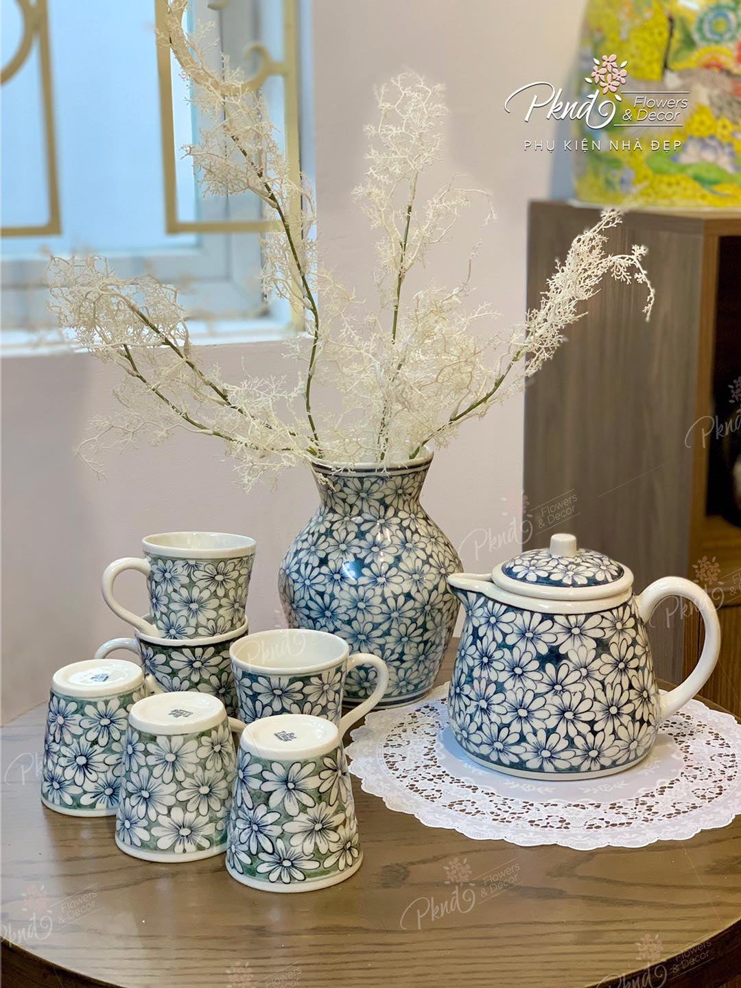 Bộ tách trà gốm Bát Tràng vẽ tay thủ công hoa cúc cổ truyền