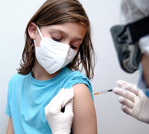 Chăm sóc trẻ F0 tại nhà: Những điều đơn giản không phải cha mẹ nào cũng biết