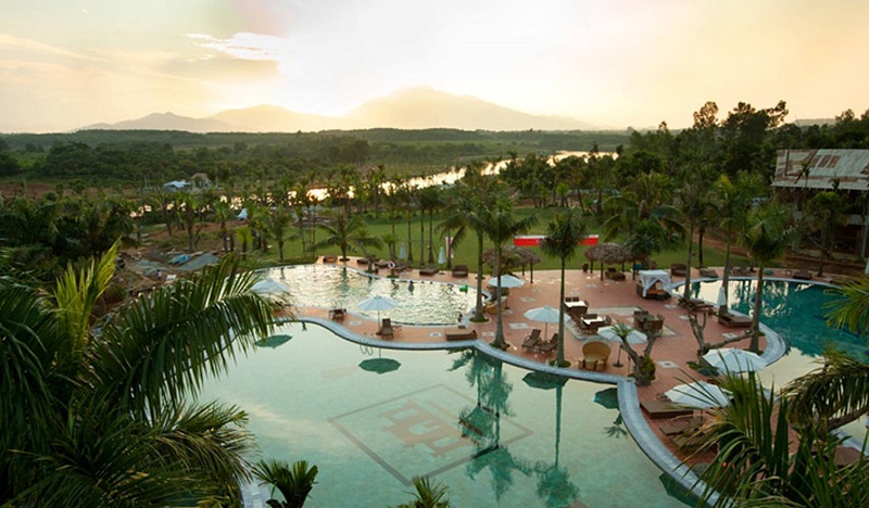 Tour Du Lịch Hoàng Long Resort 2 Ngày 1 Đêm Giá rẻ