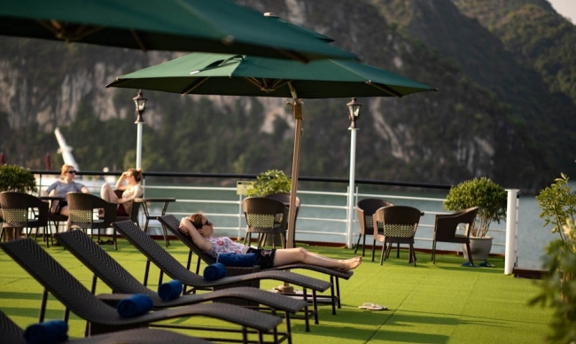 DU THUYỀN LA CASTA 2 NGÀY 1 ĐÊM THĂM VỊNH 5 SAO