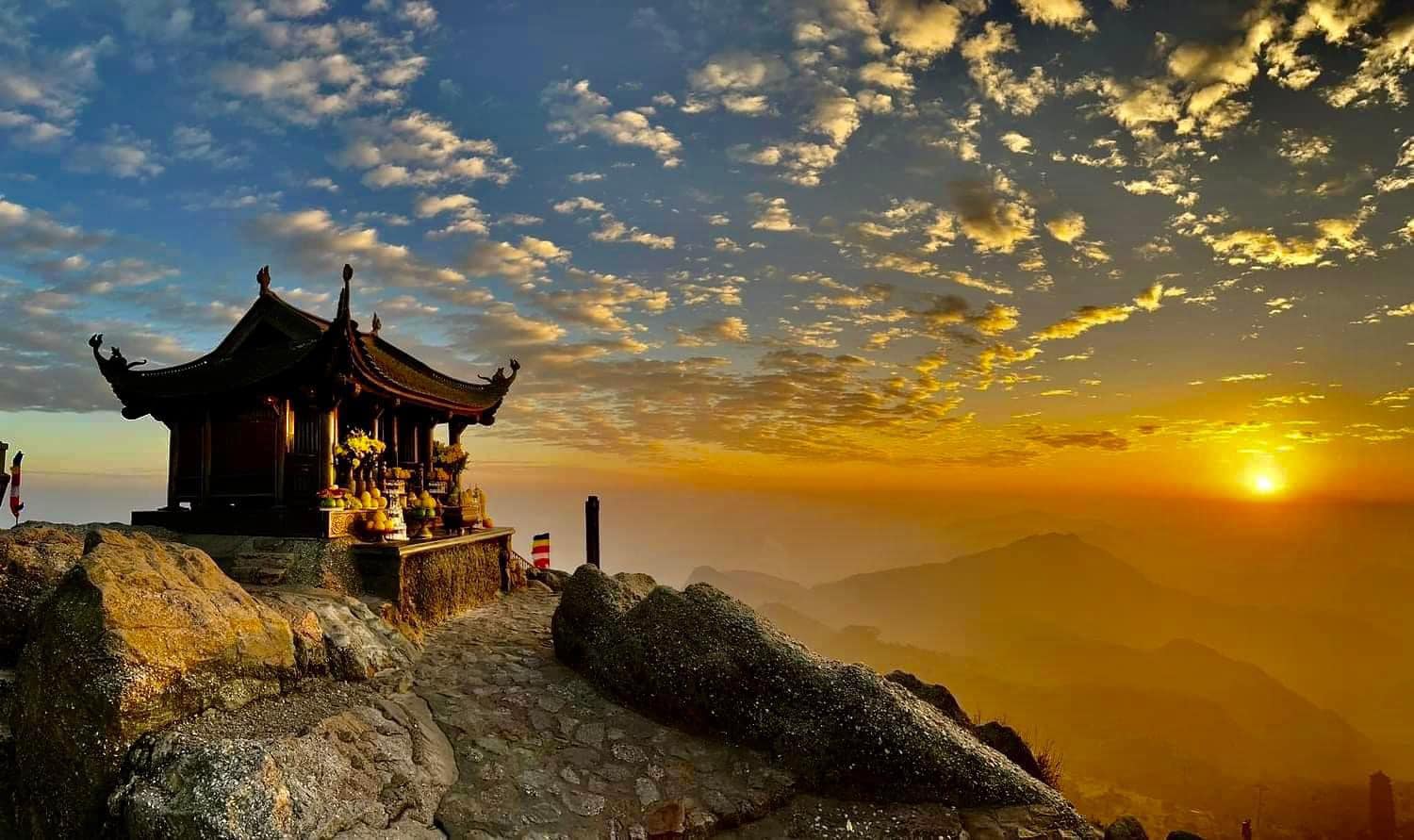 YÊN TỬ - CHÙA ĐỒNG 1 NGÀY