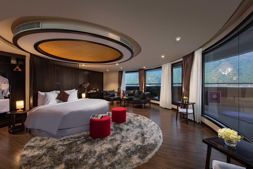 DU THUYỀN SCARLET PEARL 2 NGÀY 1 ĐÊM THĂM VỊNH 5 SAO