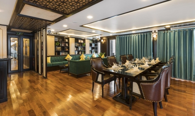 DU THUYỀN LAREGINA CRUISE 2 NGÀY 1 ĐÊM THĂM VỊNH 5 SAO