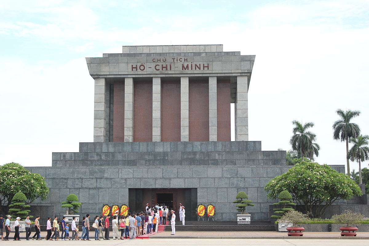 TOUR HỌC SINH LĂNG BÁC - GỐM BÁT TRÀNG 1NGÀY