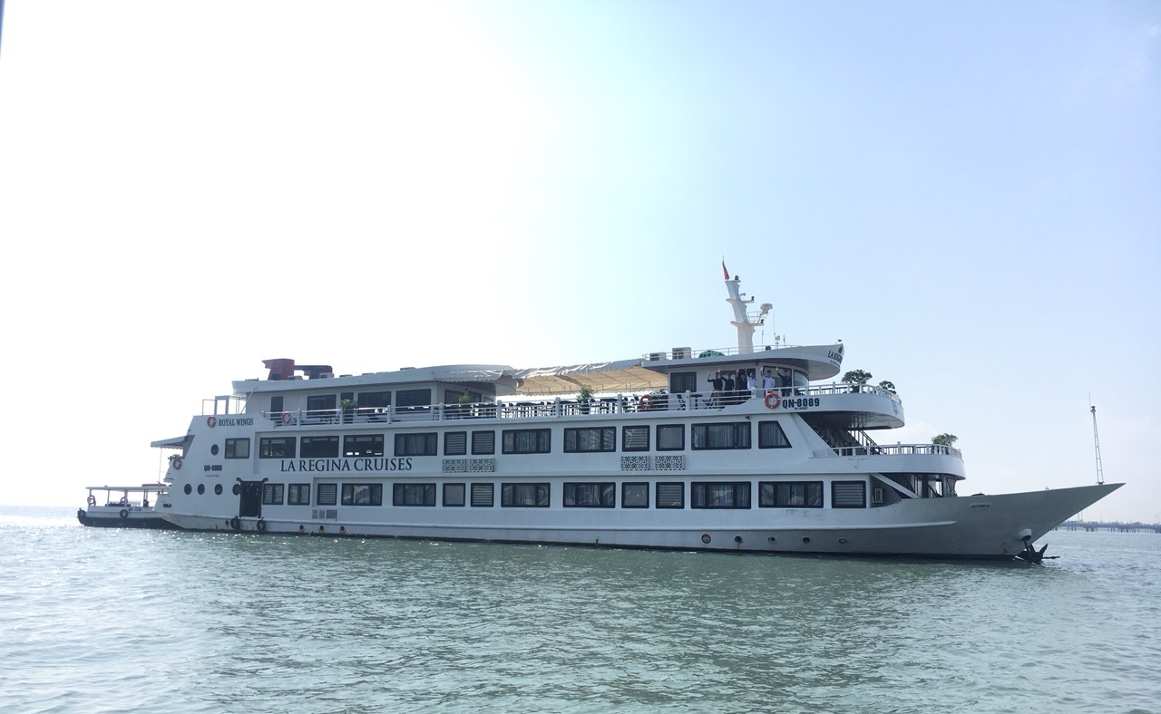 DU THUYỀN 5 SAO LAREGINA CRUISE 2 NGÀY 1 ĐÊM