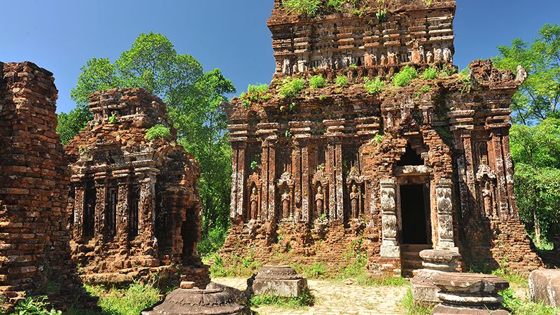 16 DAYS DISCOVERING AWESOME VIETNAM HANOI - NINHBINH - HALONGBAY - HOIAN - DANANG - BANAHILL