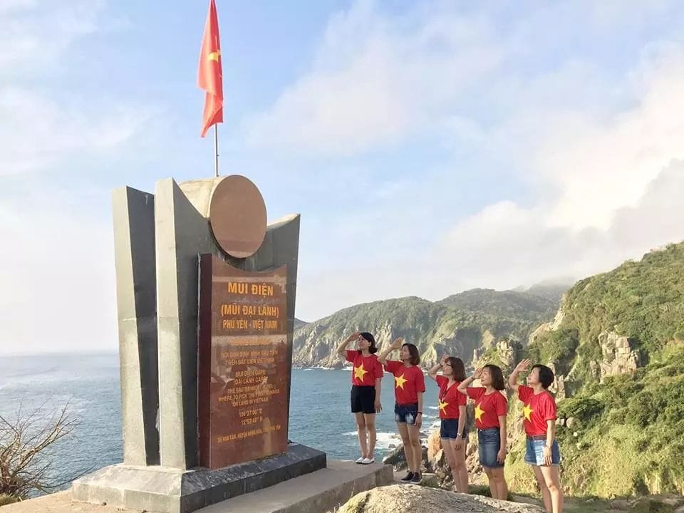 Tour Quy Nhơn – Phú Yên 1 ngày: Chinh phục Hải đăng mũi điện