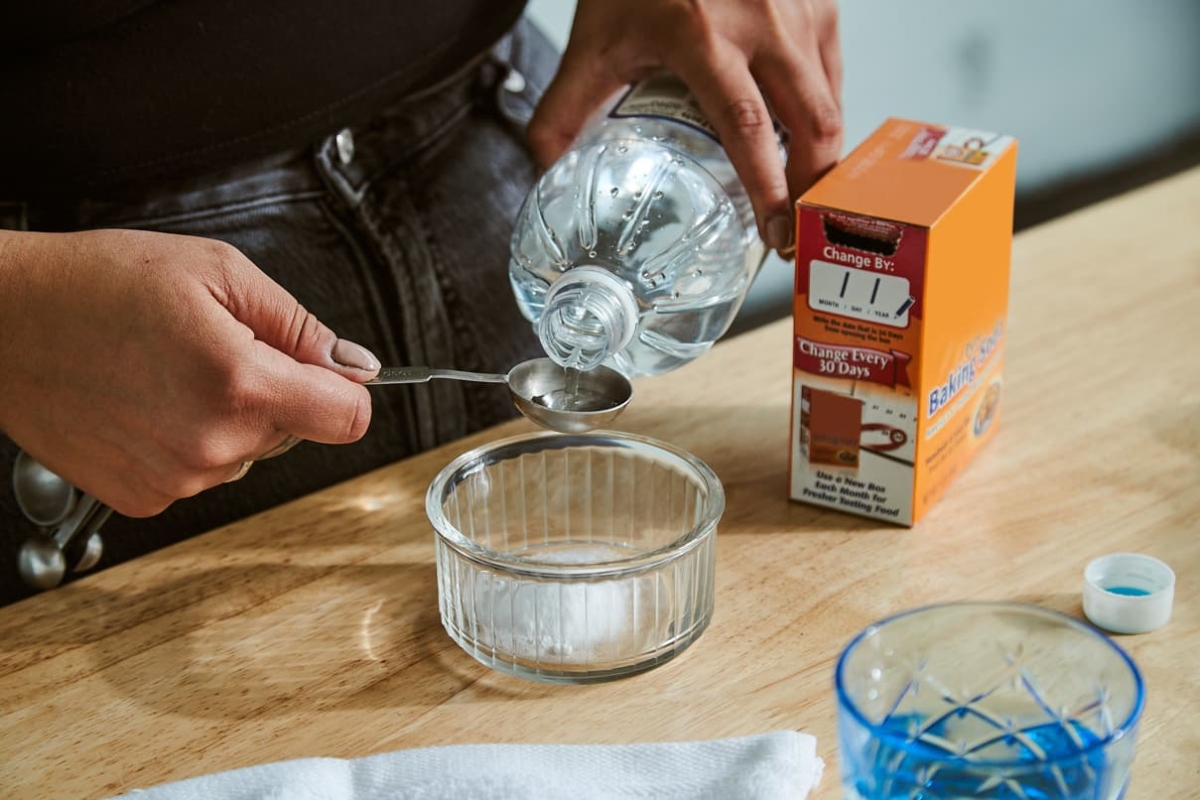 Cách giặt giày trắng 4