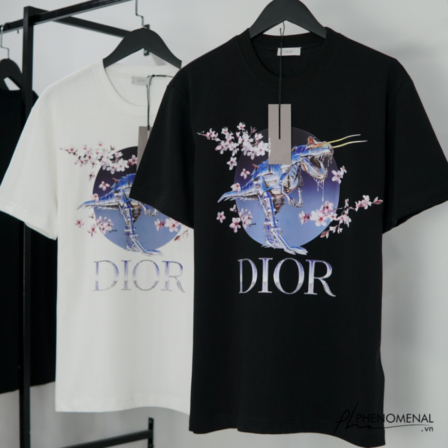 Diors PreFall 2019 Hajime Sorayama Collection Clothing Footwear and  Accessories  Streetwear fashion Urban outfits Outfits streetwear