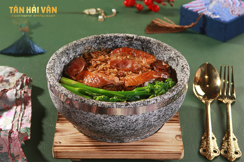nha-hang-tan-hai-van