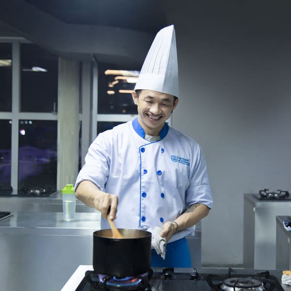 TRỞ THÀNH ĐẦU BẾP CHUYÊN NGHIỆP TỪ 