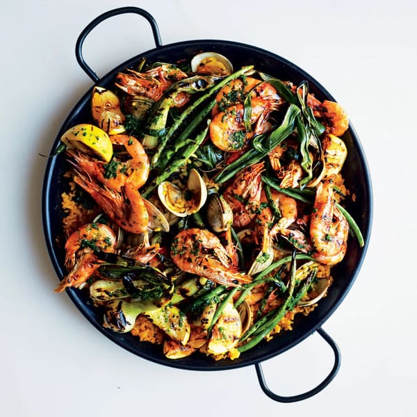 Cách làm Paella hải sản