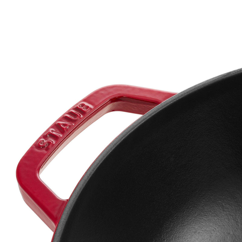 Chảo gang wok STAUB - Màu đỏ cherry - 29cm - 4.25L