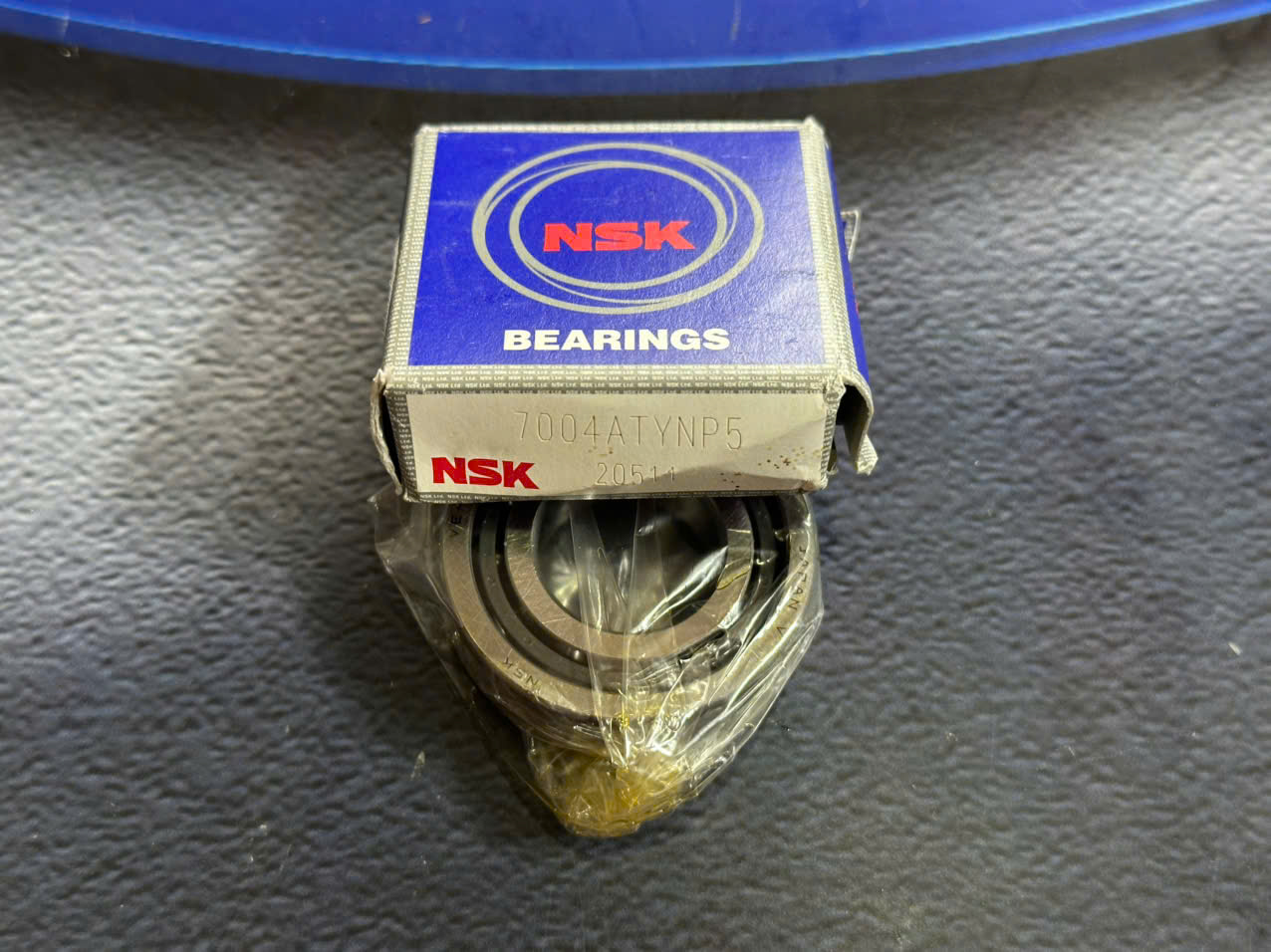Vòng bi 7004ATYNP5 NSK