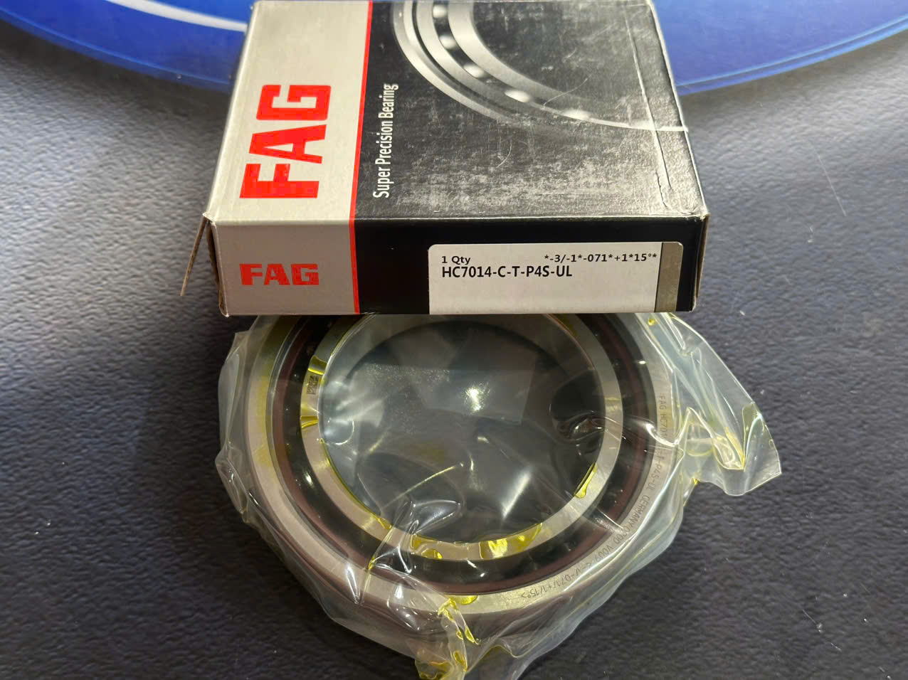 Vòng bi HC7014 - C - T - P4S UL FAG