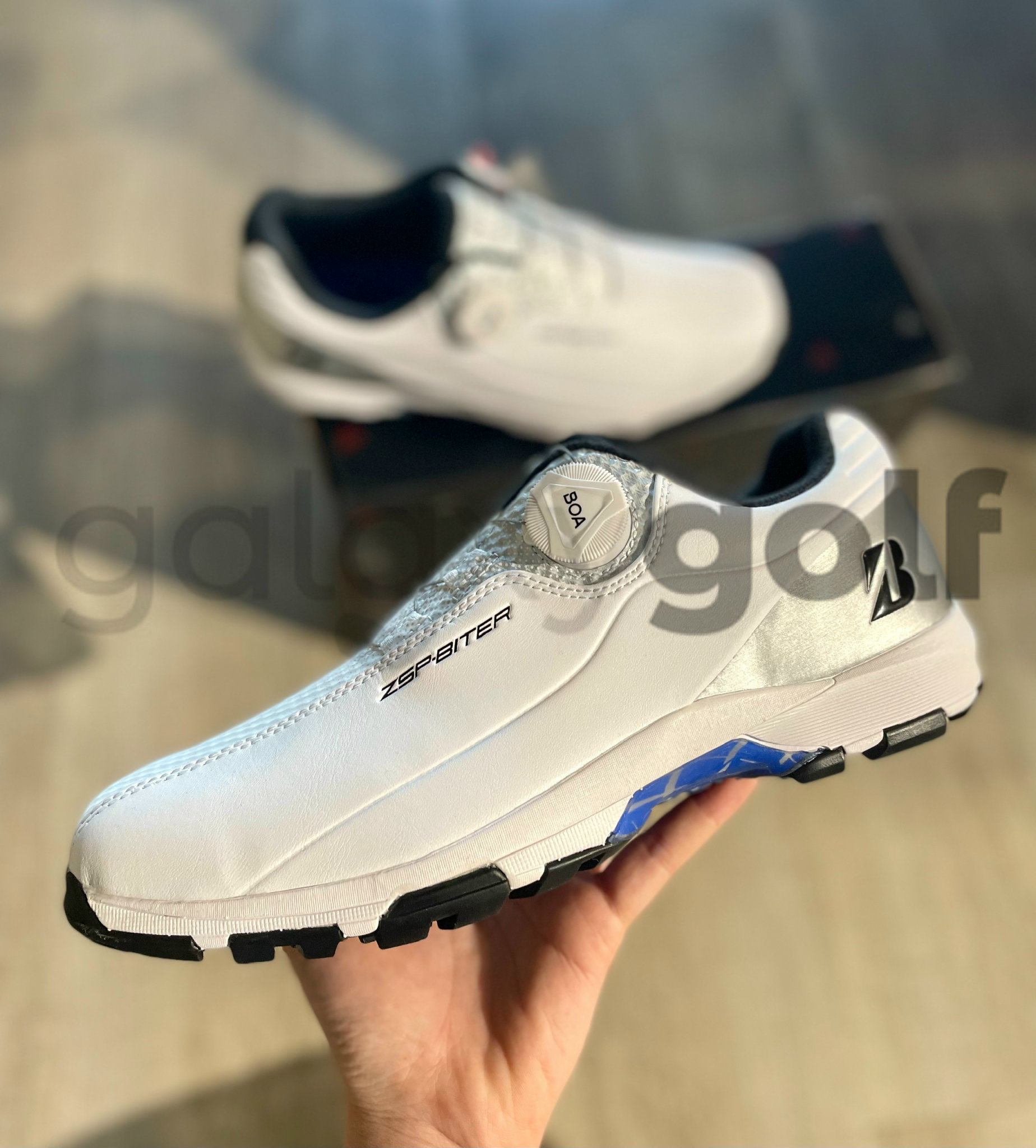 BRIDGESTONE GIÀY TRẮNG 40