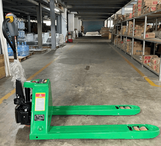 Tổng quan xe nâng tay cơ 3 tấn – Ứng dụng thực tế trong kho hàng