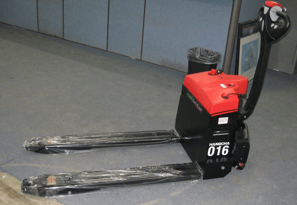 Cách bảo quản xe nâng tay điện giúp tăng tuổi thọ và duy trì hiệu suất vận hành