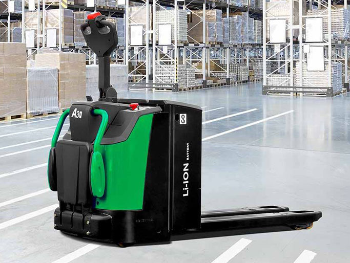 Khi nào chi phí bảo trì xe nâng điện pallet bắt đầu “rẻ” hơn xe nâng tay cơ?