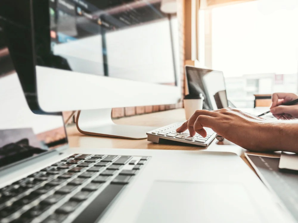 8 Website Thi Thử IELTS Trên Máy Tính Miễn Phí & Đáng Tin Cậy