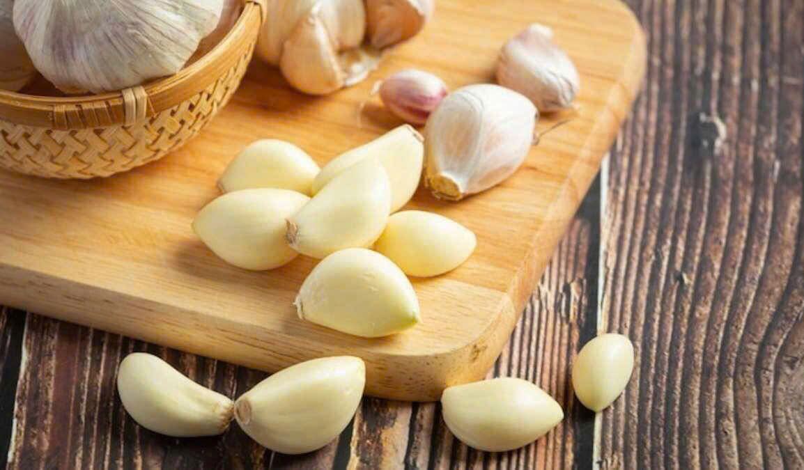 Công dụng của củ tỏi đối với sức khỏe – Điều gì xảy ra khi bạn ăn 1 tép tỏi mỗi ngày