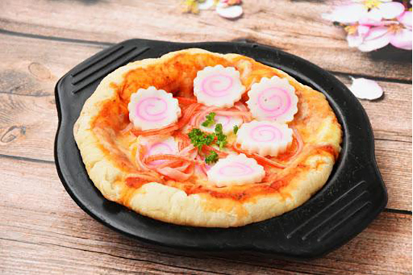 Pizza chả cá xoắn