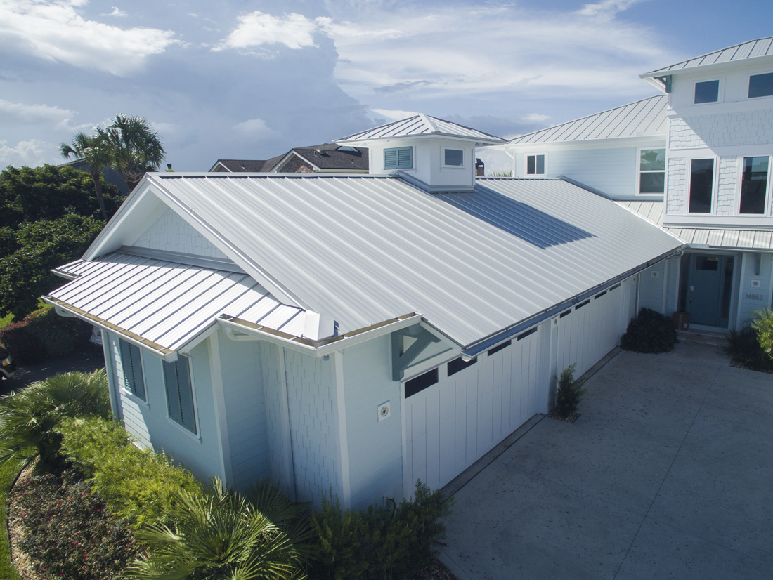 Những phụ kiện mái tôn quan trọng khi lắp đặt tôn lợp mái nhà