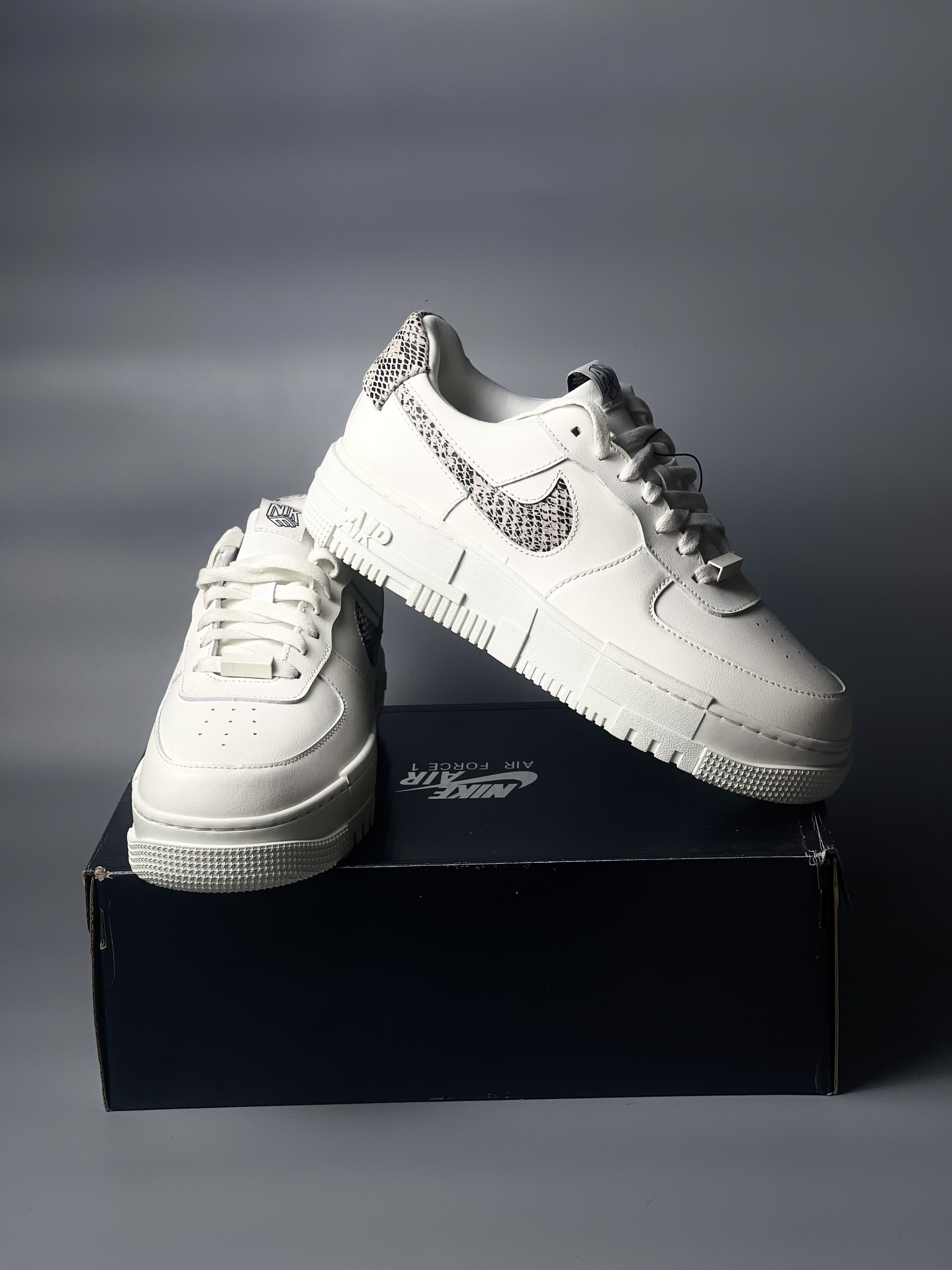 sail snake af1