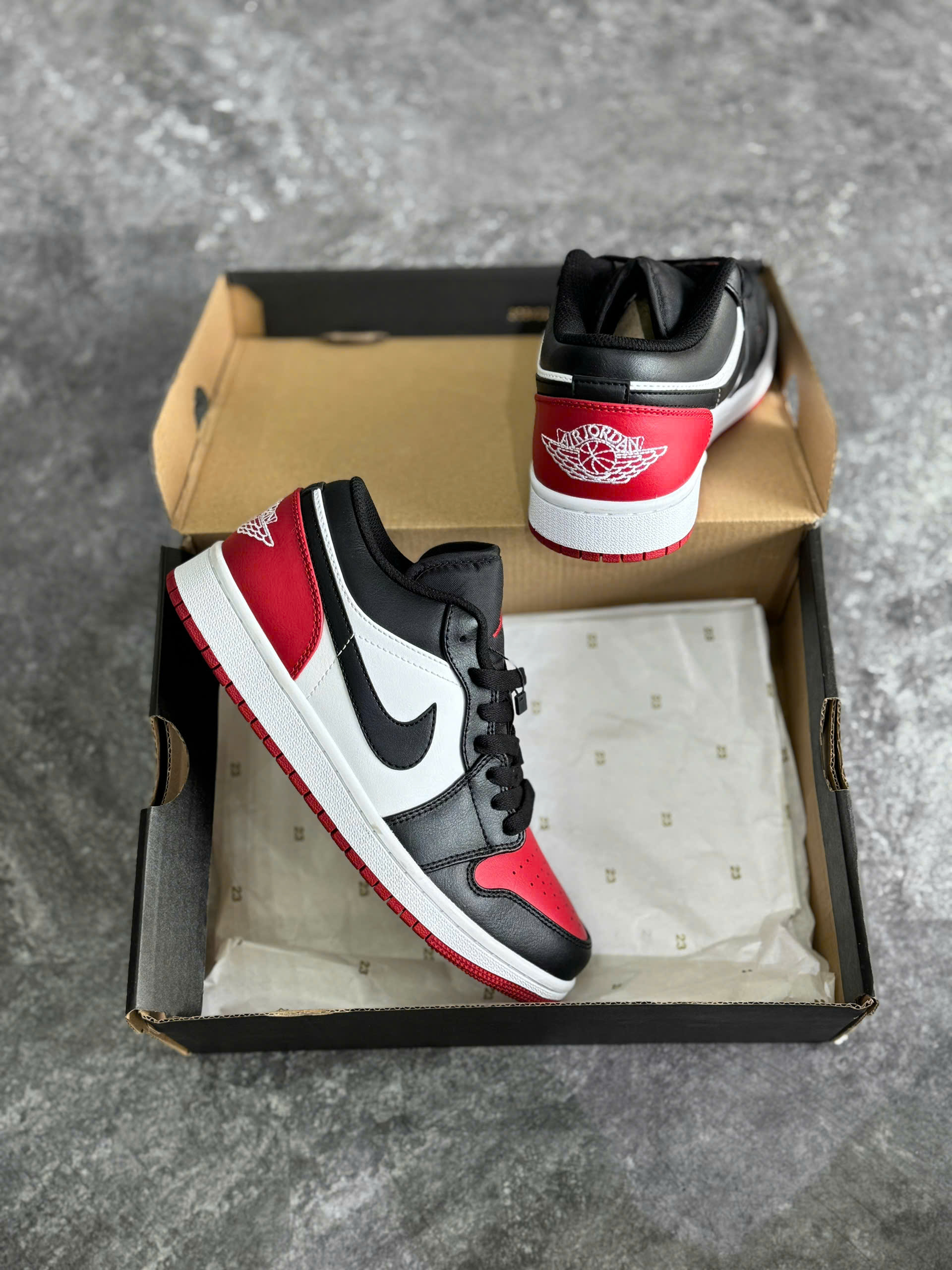 Chính Hãng Giày Nike Air Jordan Low ‘Bred Toe’ 553558-161