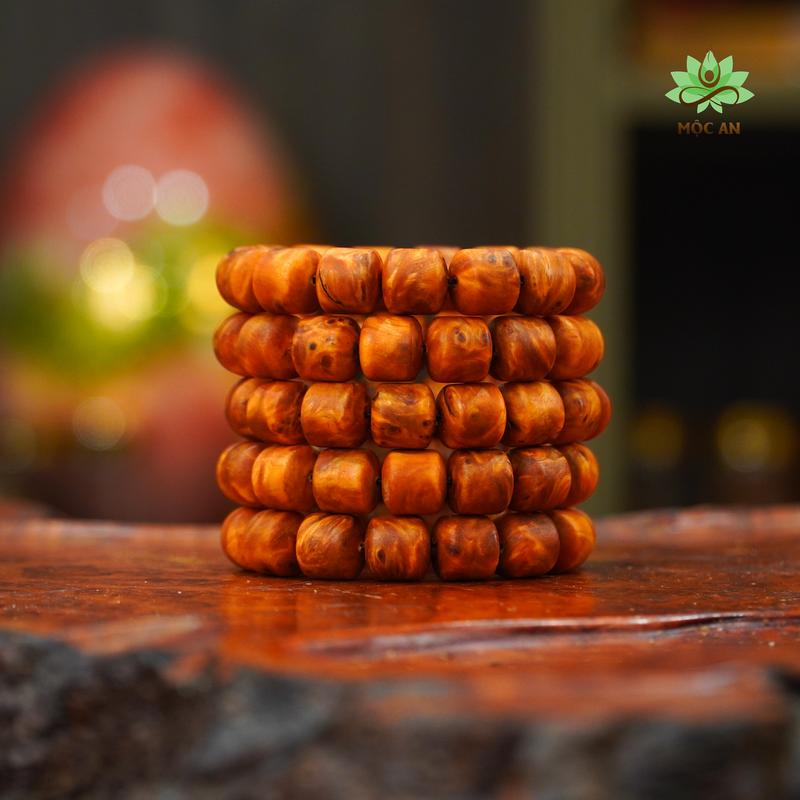 Vòng Nu Huyết Long Bản Nhộng