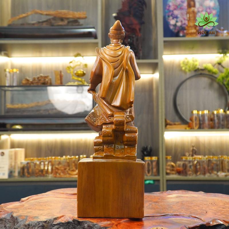 Tượng Hưng Đạo Đại Vương Trần Quốc Tuấn Gỗ Bách Xanh Mộc Châu