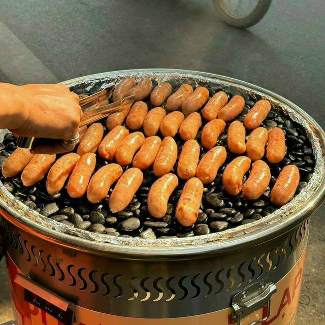 Lạp Xưởng Đài Loan LACUSINA - 700gr (10cây)