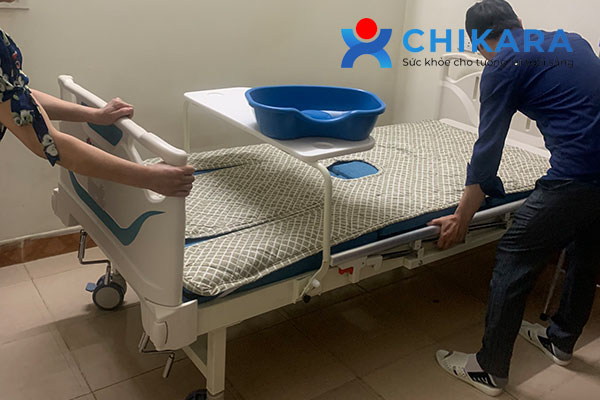 Bàn giao giường y tế cho khách hàng tại Lê Trọng Tấn La Khê Hà Đông